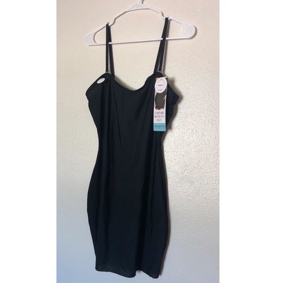 Assets By Spanx Other - Shaping Convertible Slip